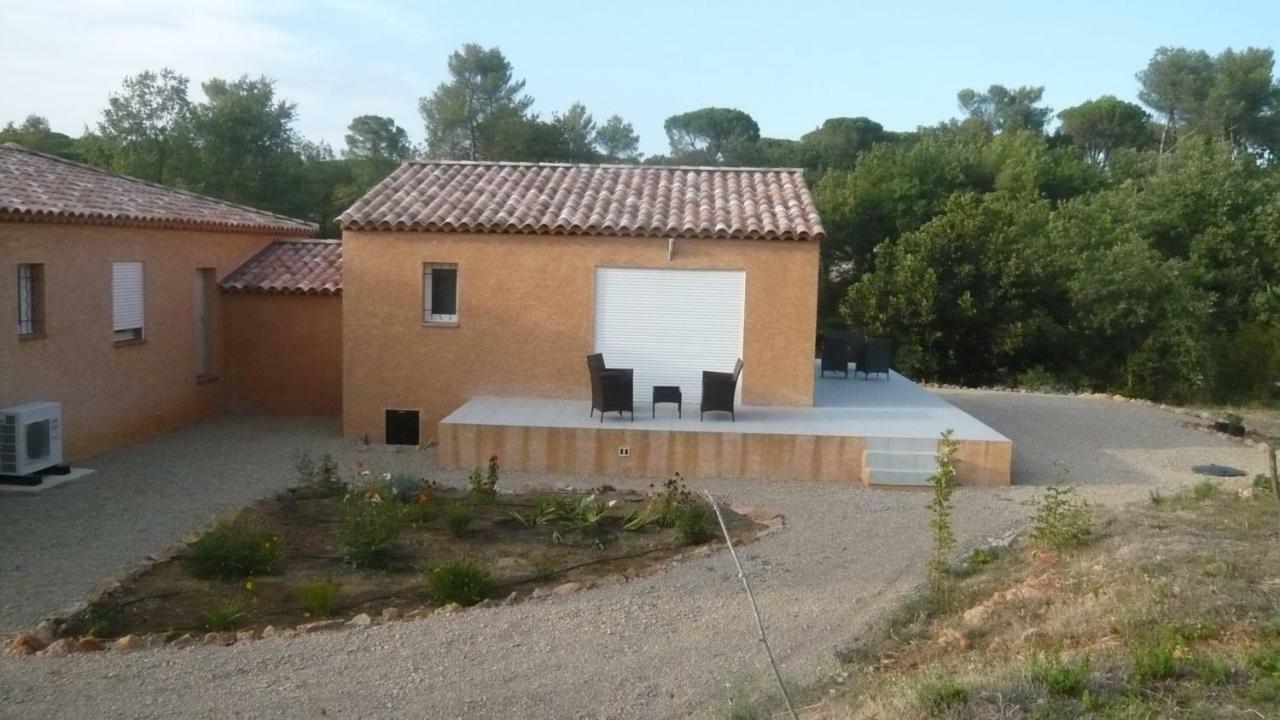 Chambres D'Hotes, B&B Climatisees La Borrellienne Saint-Maximin Exterior foto